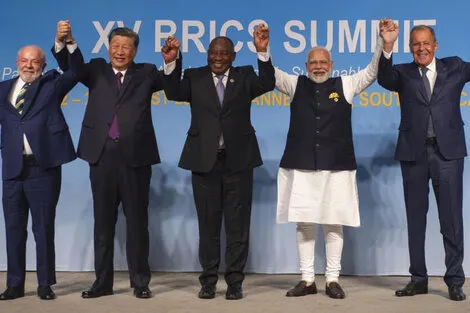 761313-brics-0