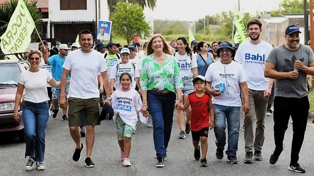 caminata-simultanea-peronismo-dia-d-ela-lealtad-mas-rios-rosario-romerojpg