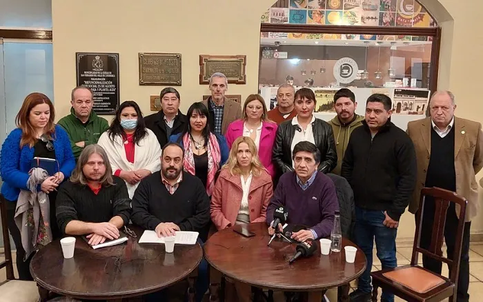 frente-trabajadores-estatales-unidos-1