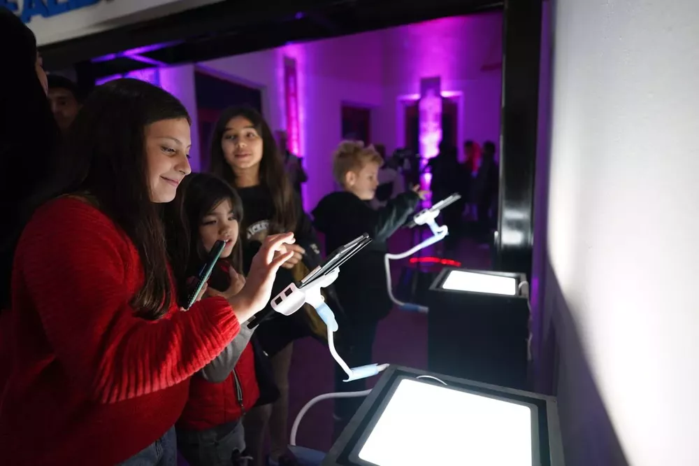 e36ef7fb-5f22-4ca2-a361-912e6faea5ce