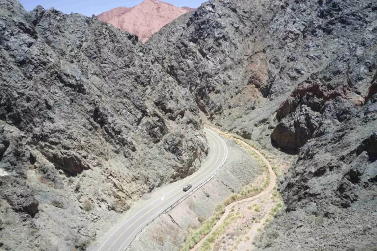 9b269bed-e769-46a1-bdc7-81c79a08bef5-768x511