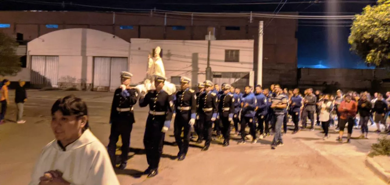 f88c9a85-dd4b-4416-89d5-cd49425df7f6