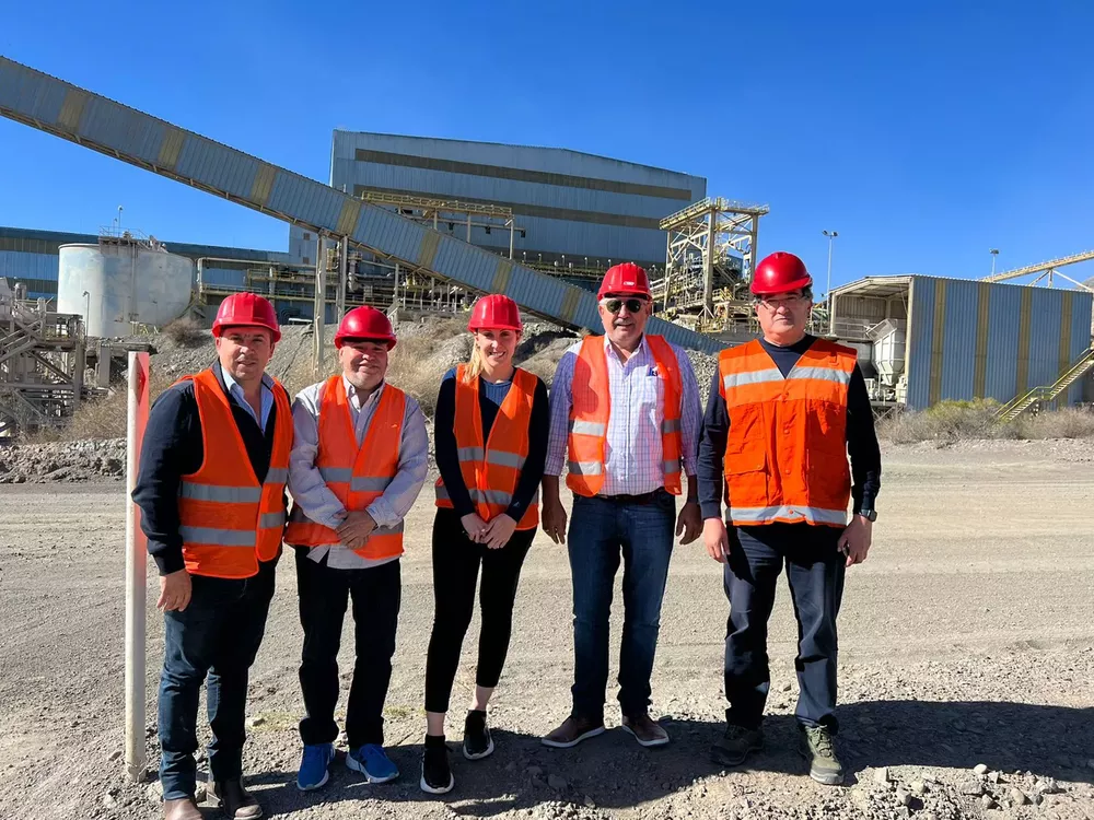 12b050fa-f62a-4e44-a429-0158db300459