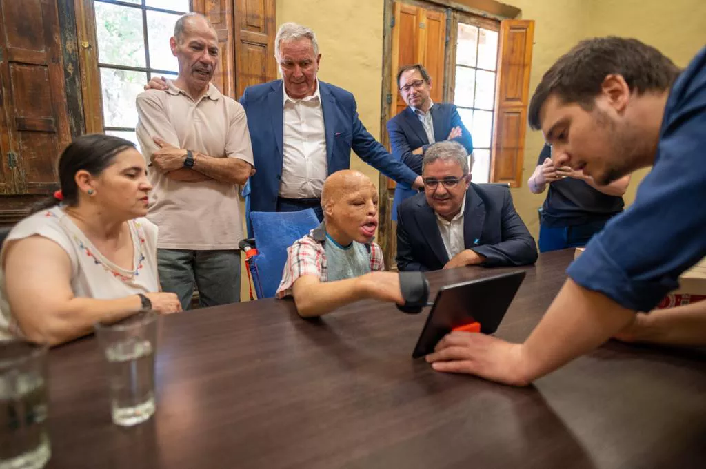 9b6123aa-d96e-4f72-9d33-f9b7b45bc507