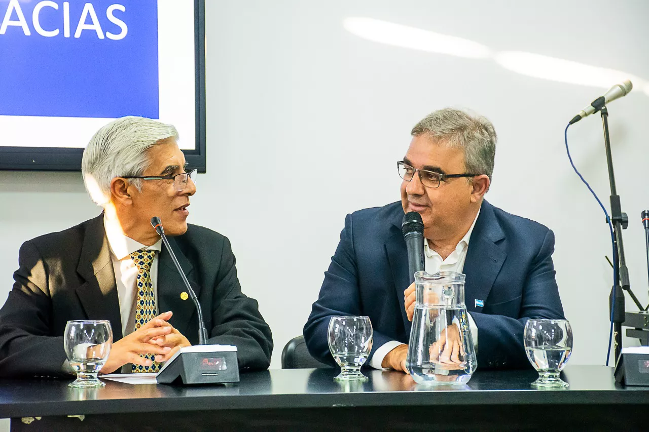 a920b20c-195e-4140-ad3e-fc0cc966a758