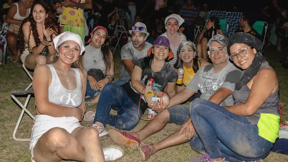 f9287d2e-362d-45d4-9905-a939459dc566