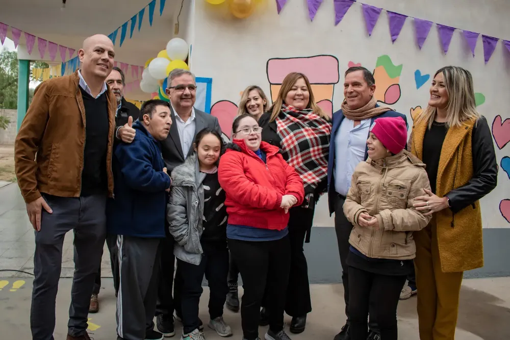 f3a832fd-0896-4689-b1ab-89ddbca8ff08