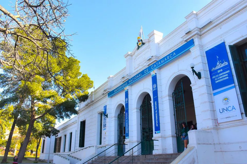 b071b979-b21a-41b2-abd8-ecc1932cbed0