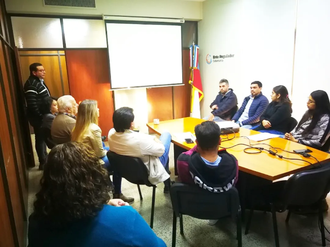 2a572d2c-2fa7-4ed5-b559-a0c46793098c