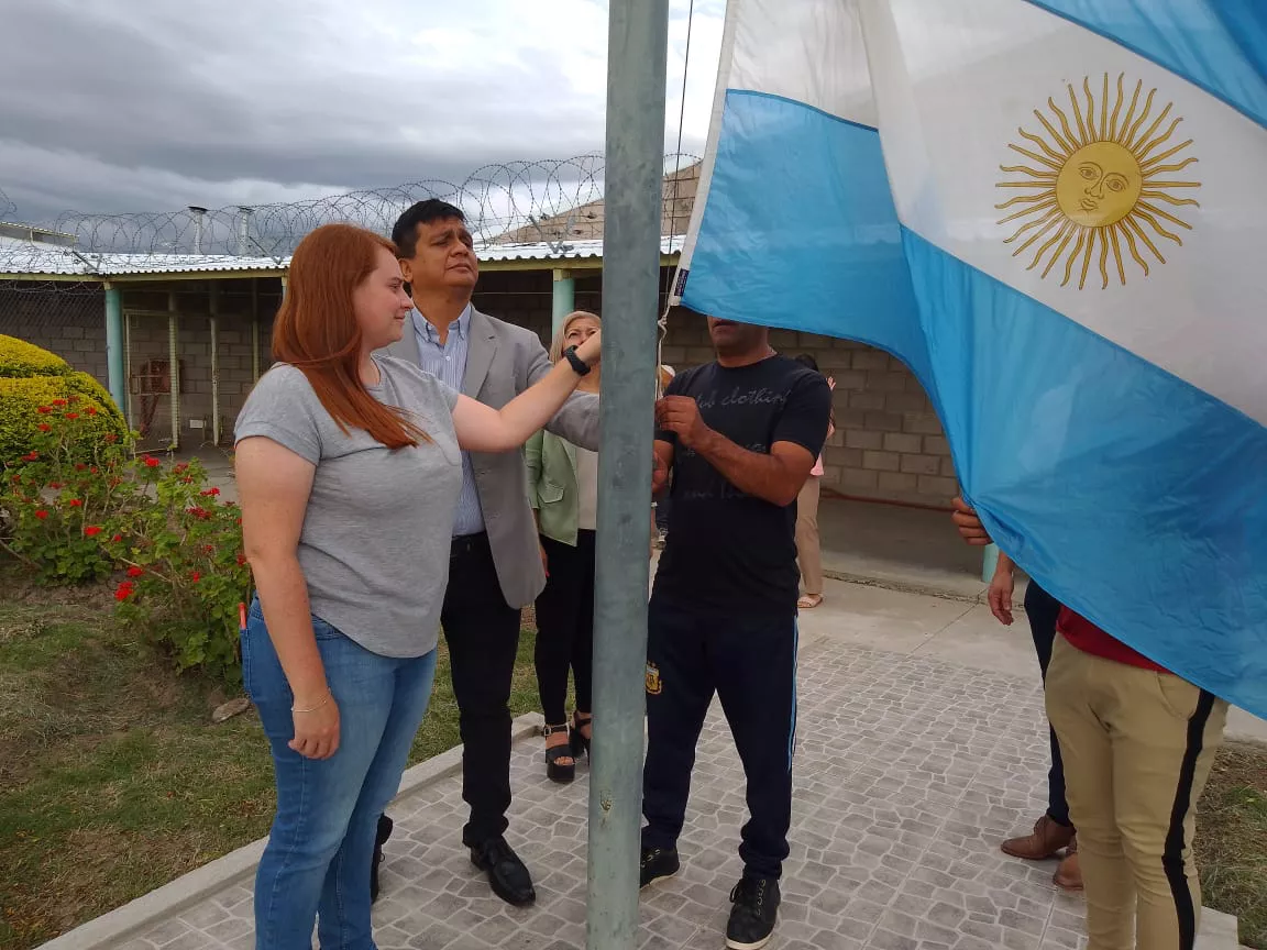 d4380f25-e0a4-4f68-8d11-558cb1f8c811