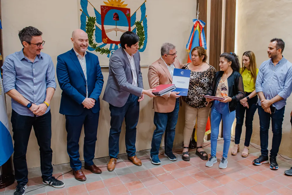 Entregan nuevas personerías jurídicas