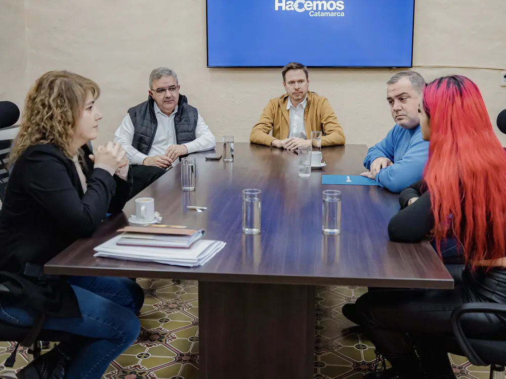 ElGobierno confirmó asistencia económica a los trabajadores despedidos de Textilcom