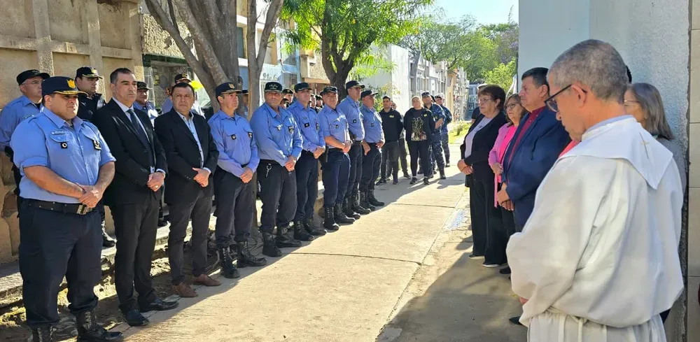 homenaje-la-memoria-los-policias-retirados-fallecidos-6