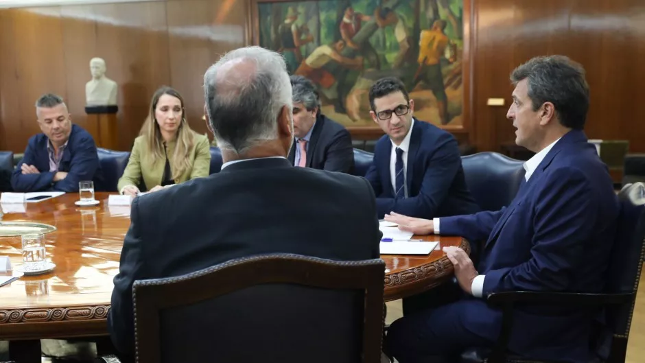 63225cffdf565_940_529!