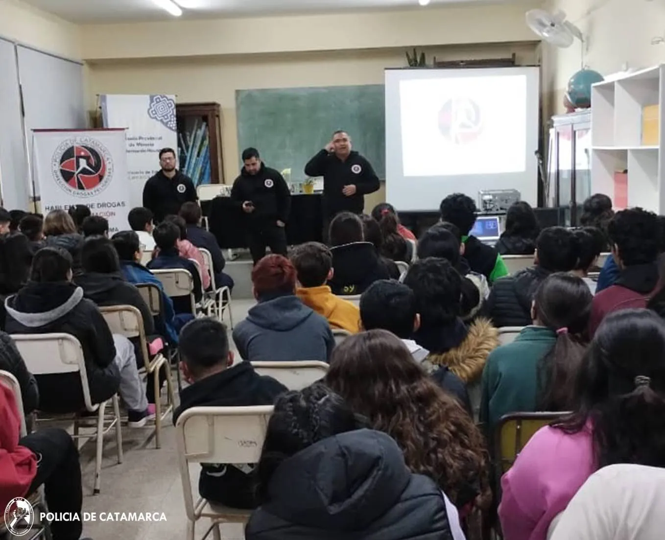 Charla- Dirección Drogas Peligrosas (2)